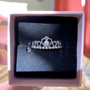 Pandora Princess Tiara Crown Ring